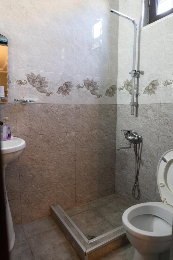 Wine House Hotel Tbilisi Bagian luar foto