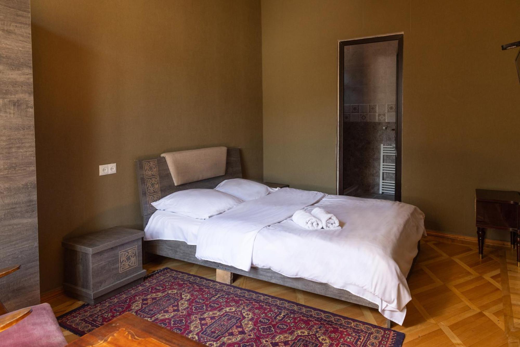 Wine House Hotel Tbilisi Ruang foto