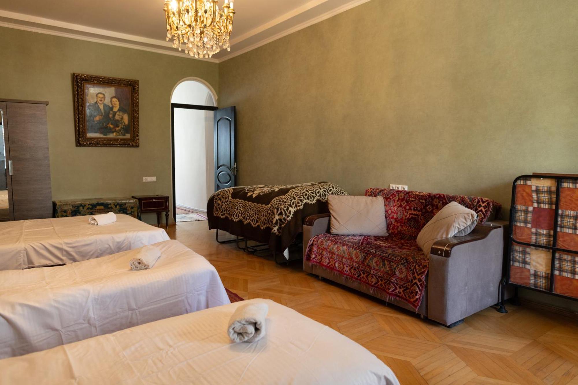 Wine House Hotel Tbilisi Ruang foto