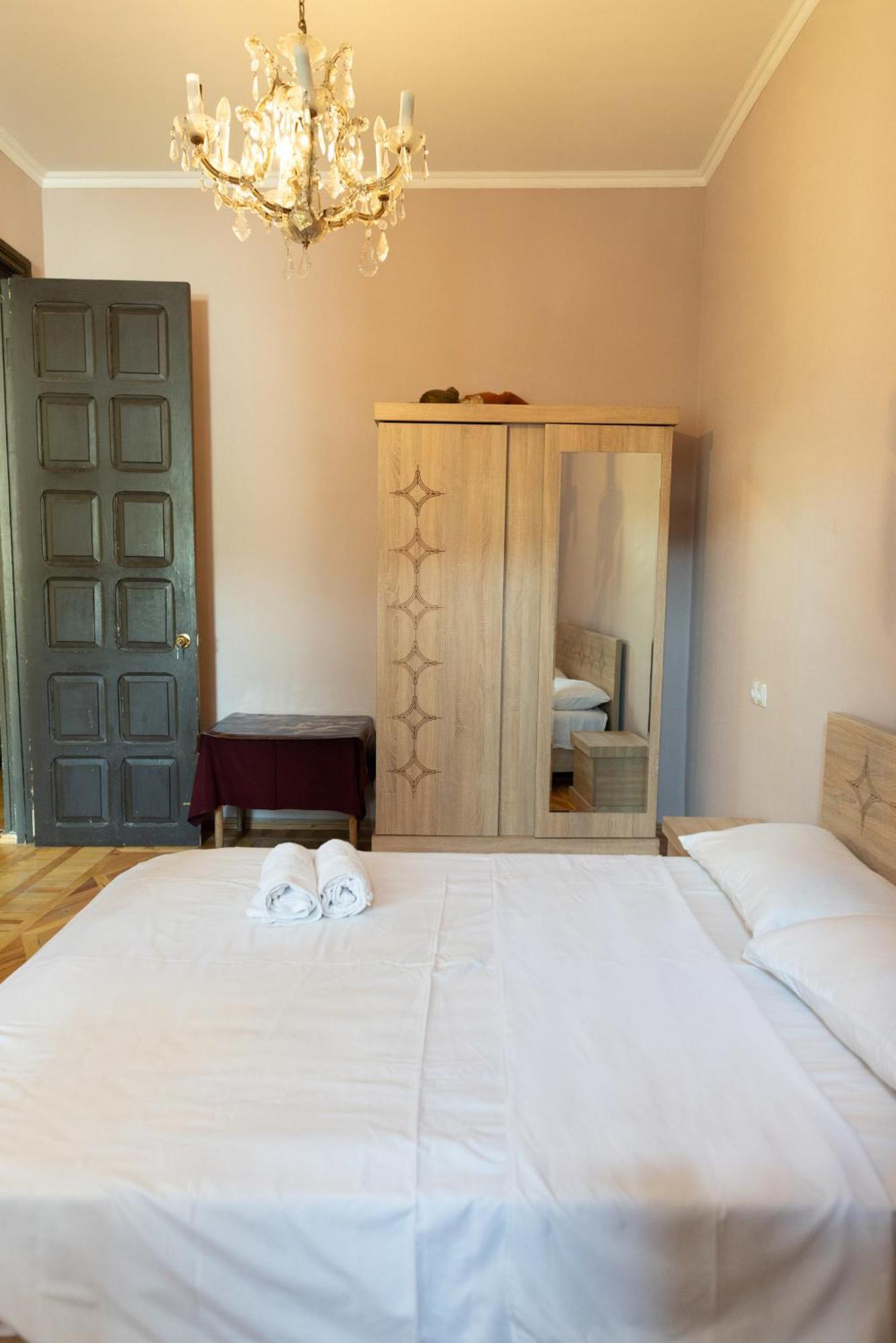 Wine House Hotel Tbilisi Ruang foto